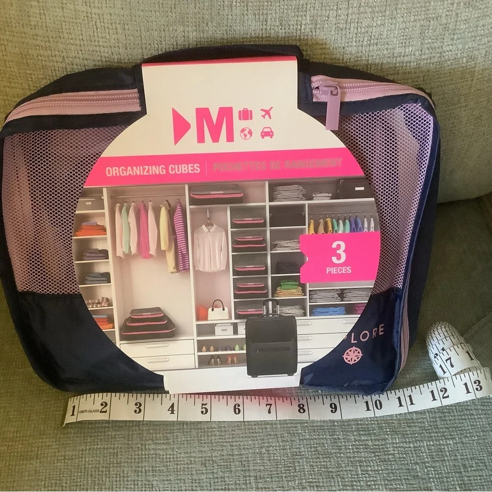 NWT! Set of 3 Zippered Mesh Cubes